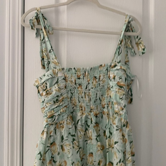 Deloris Maxi‎ Dress in Green Floral Print by Lakeyo - Picture 4 of 10
